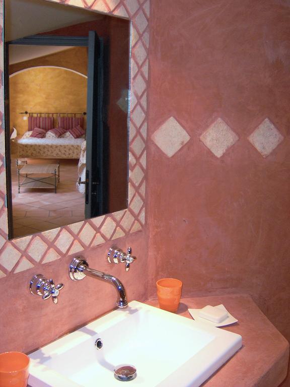 Le Mas De Pie Caud Bed & Breakfast Rognes Exterior photo